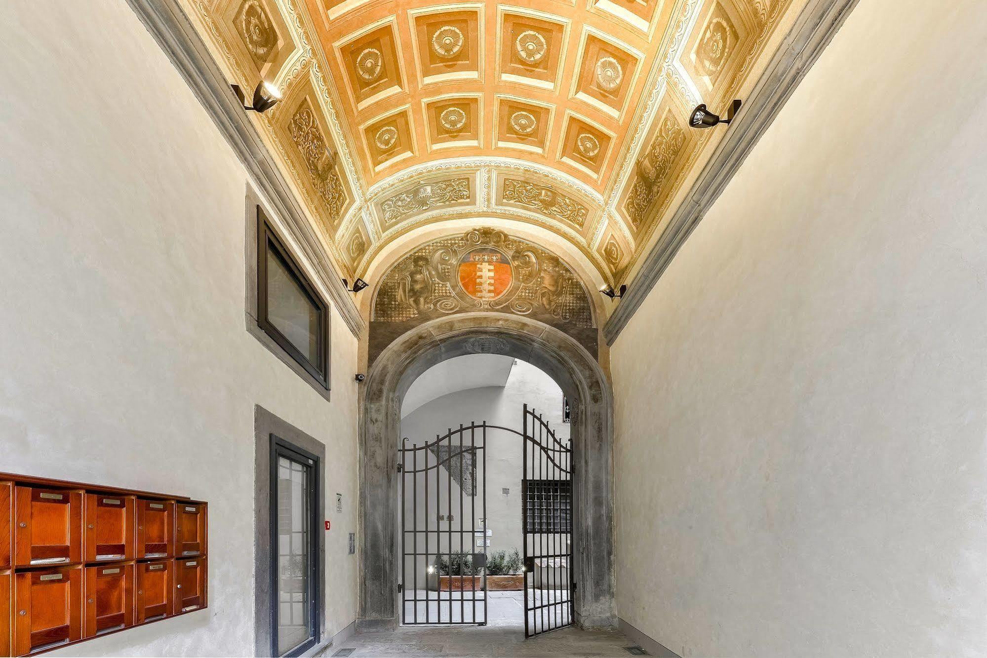 Palazzo Uguccioni Apartments Florence Buitenkant foto