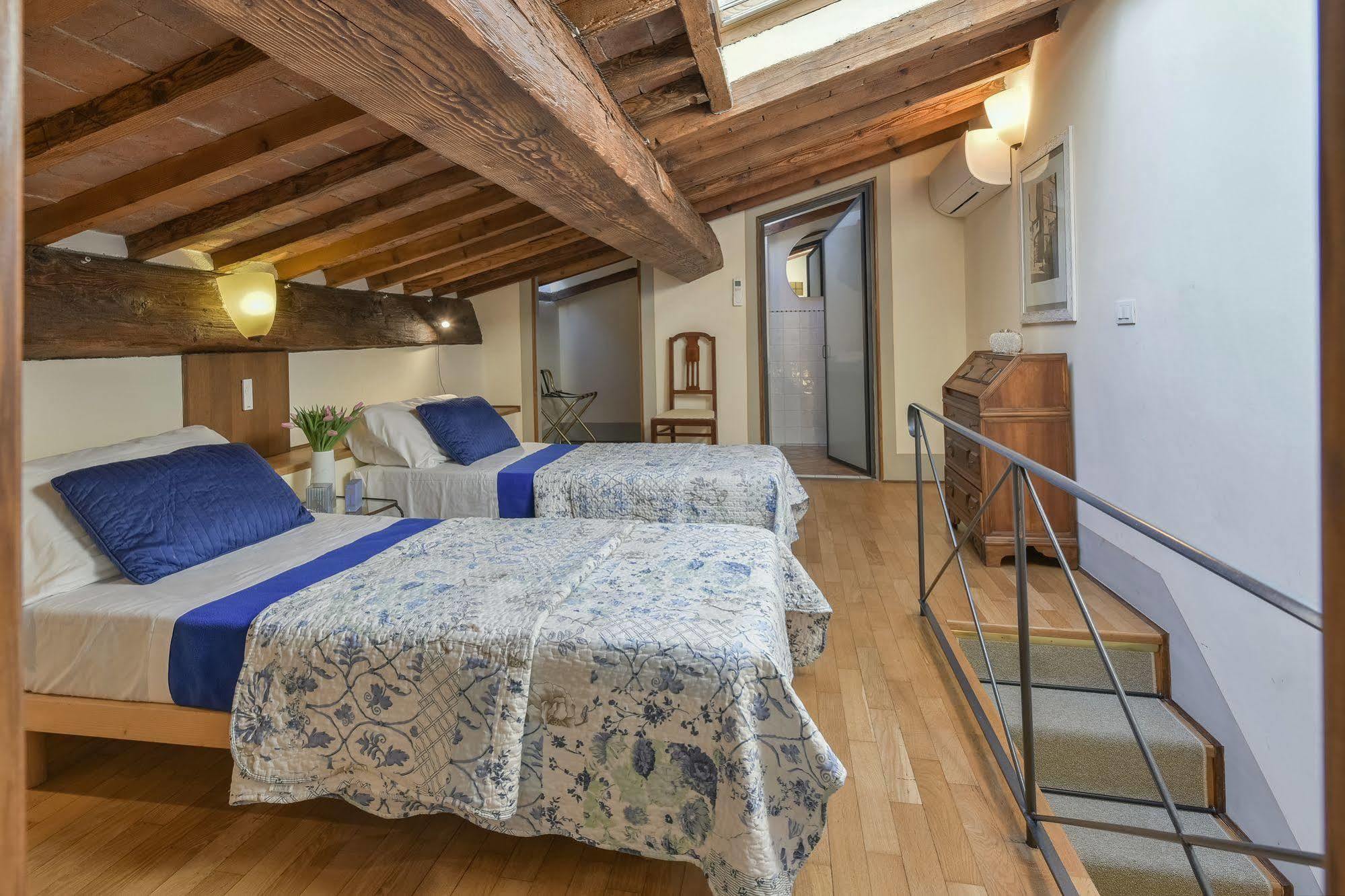 Palazzo Uguccioni Apartments Florence Buitenkant foto