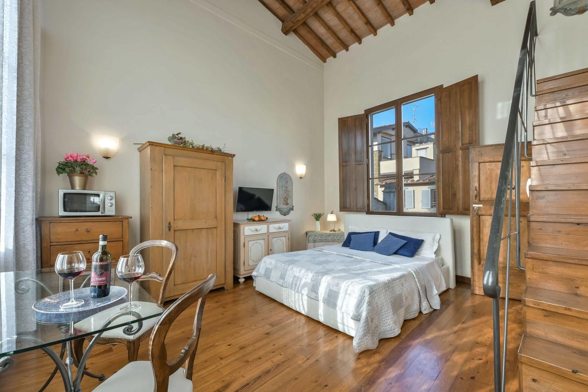 Palazzo Uguccioni Apartments Florence Buitenkant foto